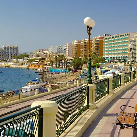 아파트 Plan Court Seaside In Qawra By 360 Estates 세인트폴스베이